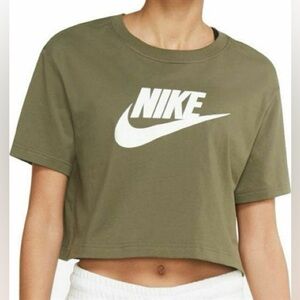 Nike Women’s Green The Essential Crop Logo Tee, Size XS